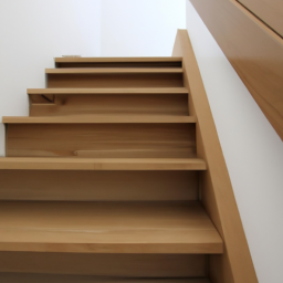 Escalier en Bois : Alliance Parfaite entre Tradition et Modernité pour un Intérieur Accueillant Mennecy